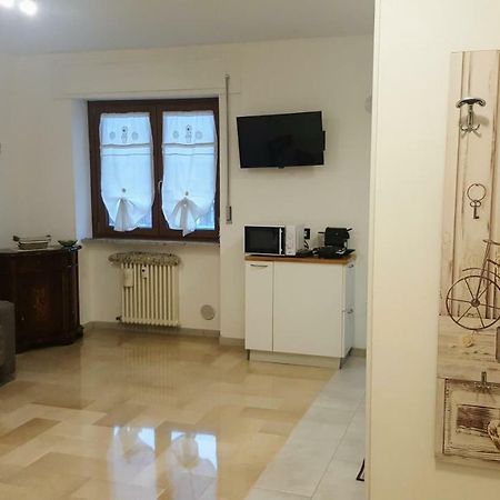 Casa Della Nonna: Cozy Stay with Free Parking and Self Check-In Aosta Exterior photo
